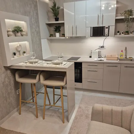 Cappuccino Lux * Νόβι Σαντ